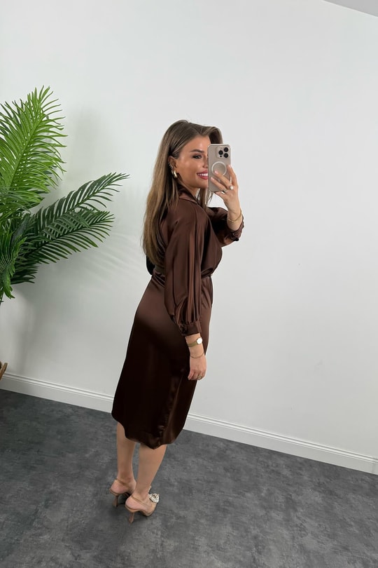 Premium Seri Midi Boy Kemerli Saten Anvelop Elbise Acı Kahve