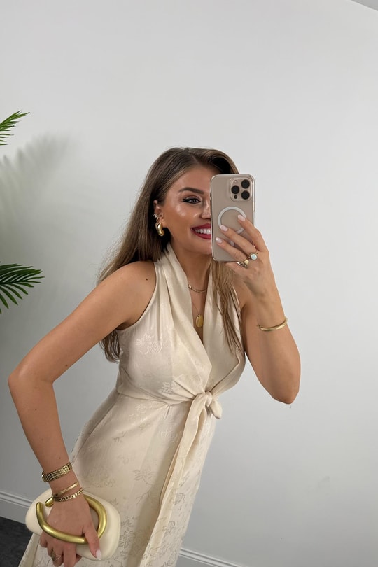 Premium Seri Önü Bağlamalı Maxi Tasarım Elbise Bej