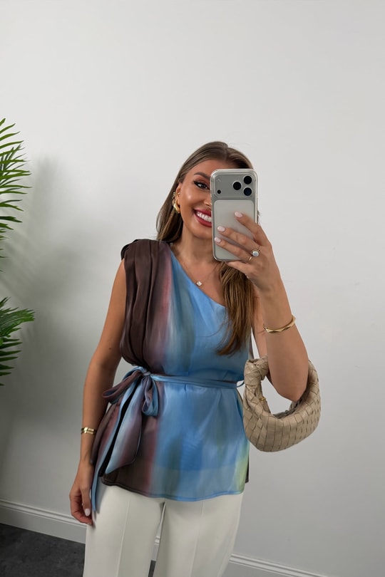 Premium Seri Organze Kumaş Tek Omuz Tasarım Bluz Mavi Desenli