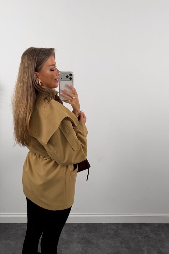 Premium Seri Parka Model Beli Büzgülü Trençkot Camel
