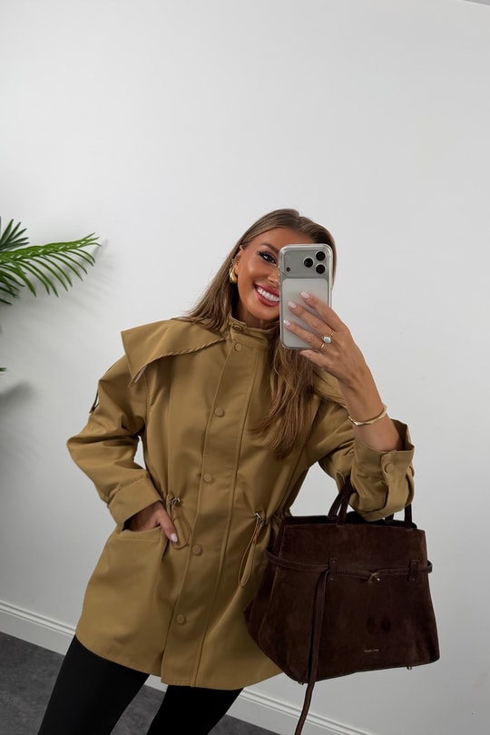 Premium Seri Parka Model Beli Büzgülü Trençkot Camel
