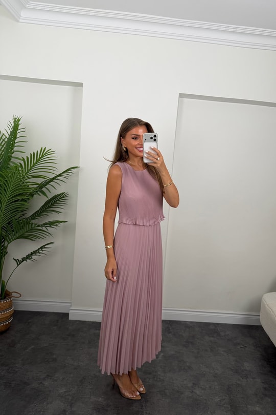 Premium Seri Pileli Maxi Şifon Elbise Pastel Pembe
