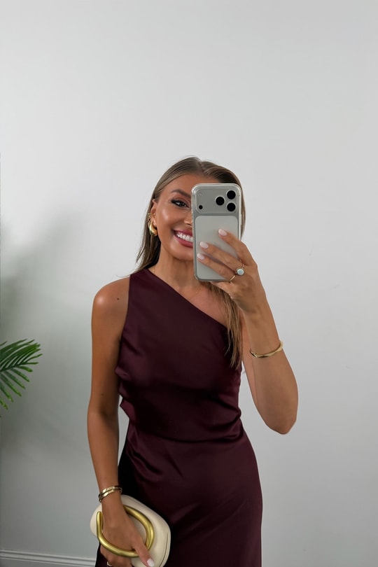 Premium Seri Tek Omuz Saten Maxi Elbise Mürdüm