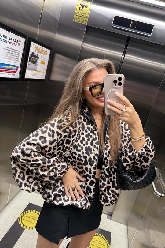 Premium Seri Yarasa Kol Tasarım Saten Bomber Ceket Leopar Desen