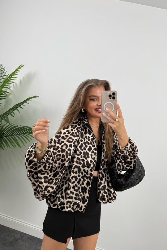 Premium Seri Yarasa Kol Tasarım Saten Bomber Ceket Leopar Desen