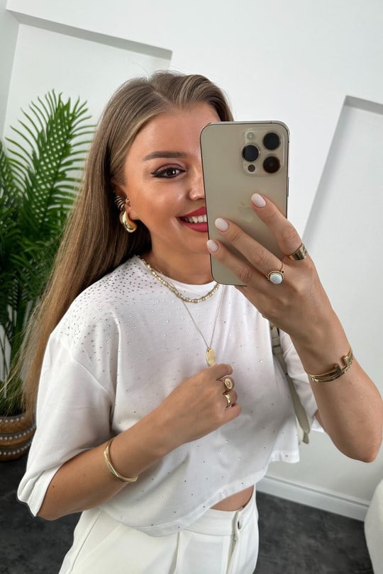 Üstü Serpme Taşlı Kısa Basic Tshirt Beyaz