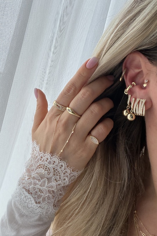 Xupıng Gold Top Sallantılı Küpe