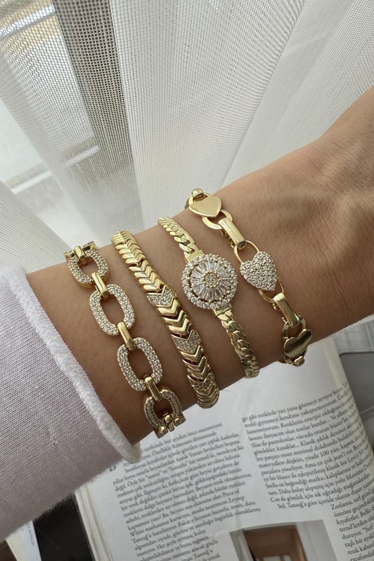Xupıng Taş Detaylı Kılçık Model Bileklik