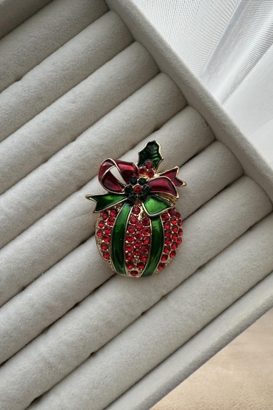 Yeni Yıl Hediye Paketi Broş