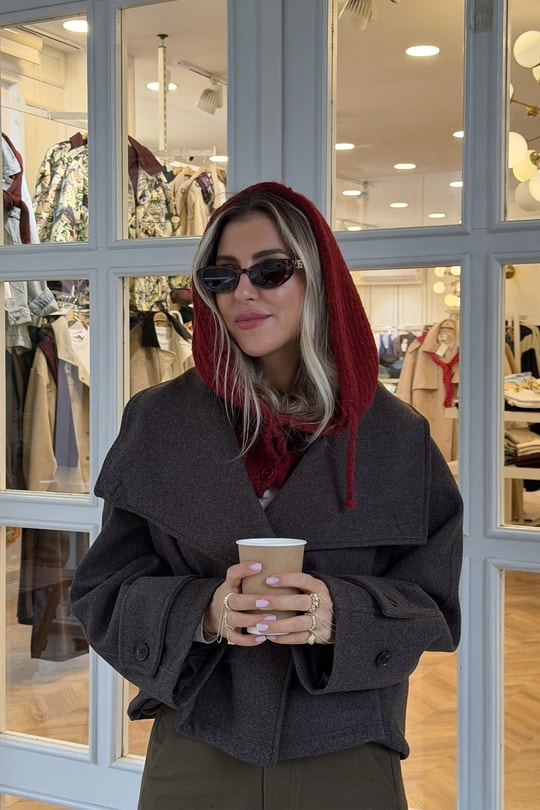Yumuşak Dokulu Düğmeli Balaclava Kırmızı