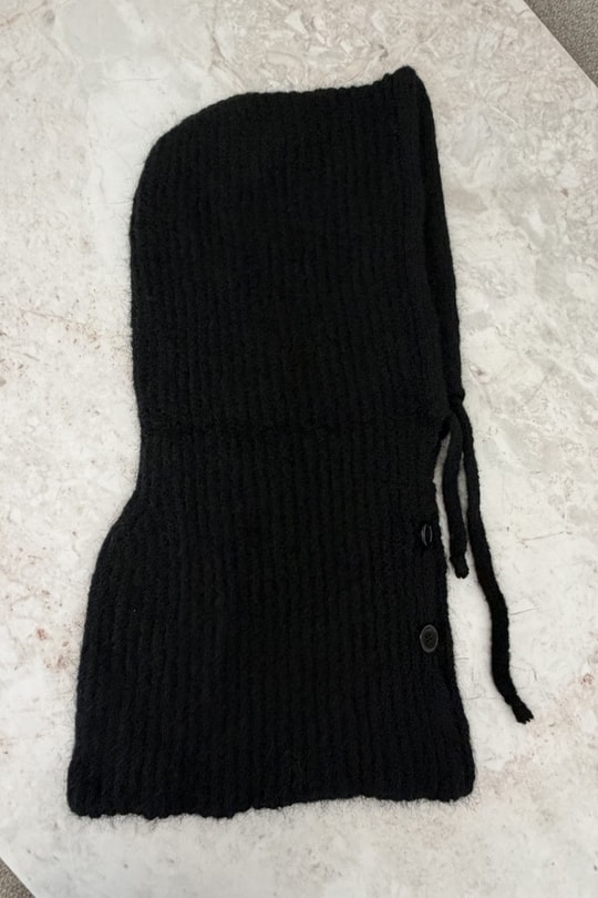 Yumuşak Dokulu Düğmeli Balaclava Siyah
