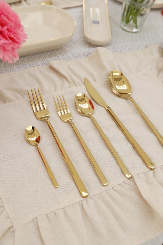 Alicante Titanyum Gold 84 Parça 12 Kişilik Çatal Kaşık ve Bıçak Seti