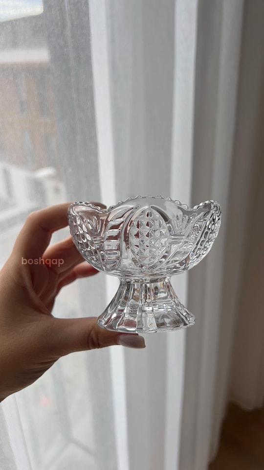 6 Adet İthal Kristal Cam Kesme Görünümlü Mini Ayaklı Sunum Kasesi