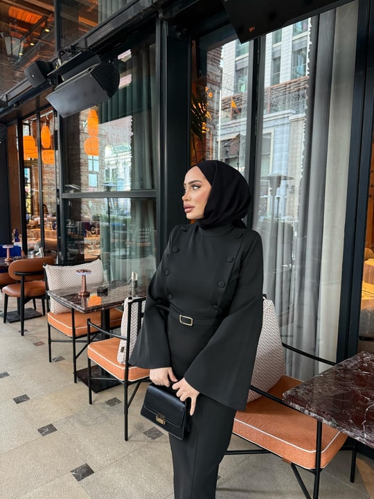 elbs-1611H&R ButikApril Düğmeli Krep Elbise Siyah