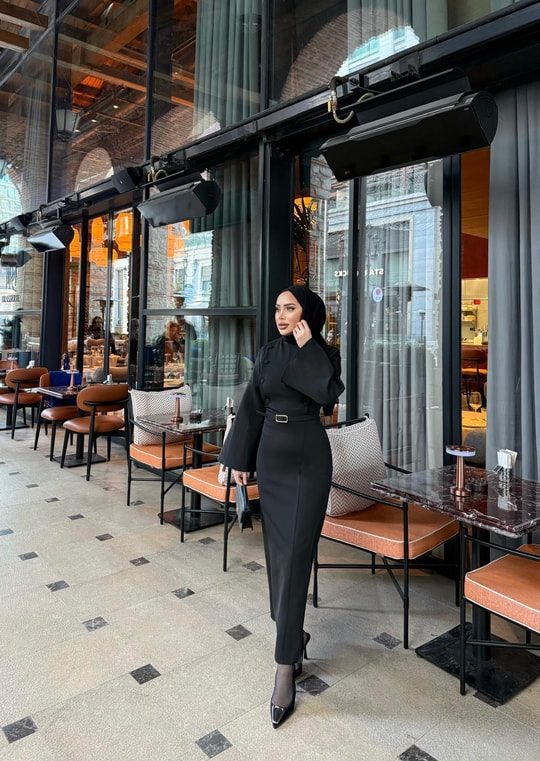 elbs-1611H&R ButikApril Düğmeli Krep Elbise Siyah