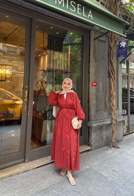 elbs-1636H&R ButikBerçe Keten Ön Düğmeli Elbise Kırmızı