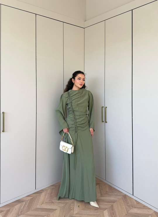 HR-0953H&R ButikCho- Danla Ön Büzgülü Elbise Yeşil