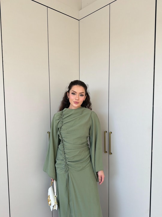 HR-0953H&R ButikCho- Danla Ön Büzgülü Elbise Yeşil