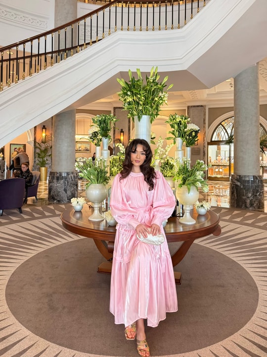 ELB-138H&R ButikFus- Aura Kat Detaylı Saten Ebise Pembe