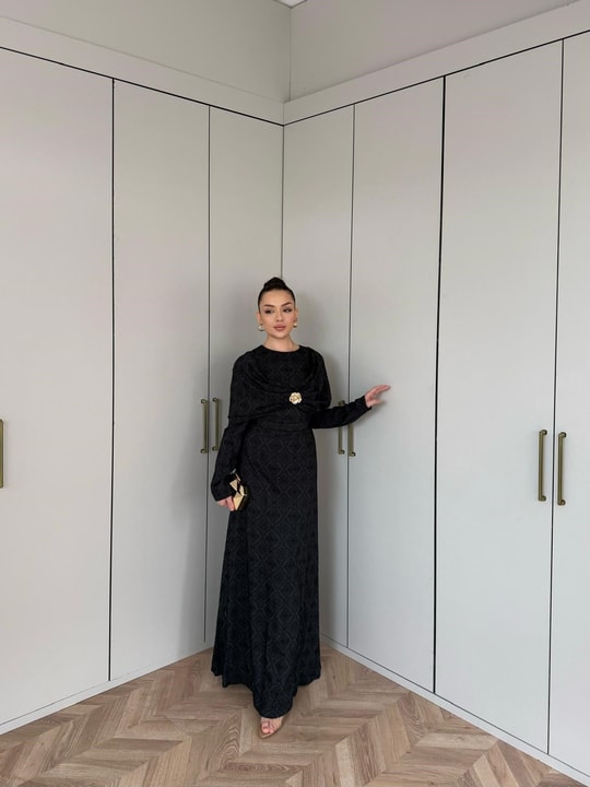 HR-0345H&R ButikFuş-Fulia Omuz Detaylı Desenli Elbise Siyah