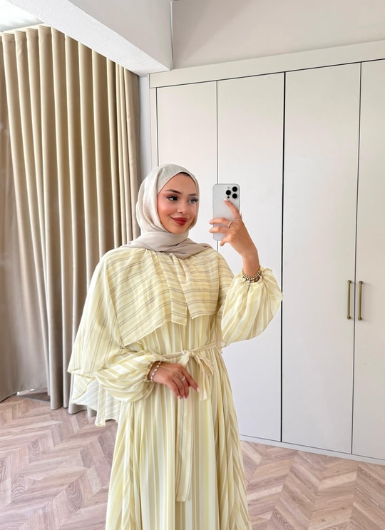 HR-1386H&R ButikFus- Nela Çizgi Detaylı Renkli Elbise Sarı
