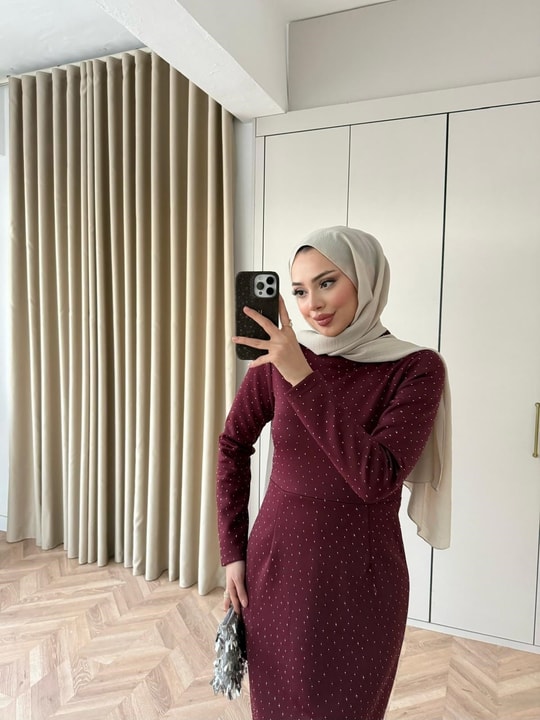 HR-0102H&R ButikHep- Arde Taşlı Elbise Bordo