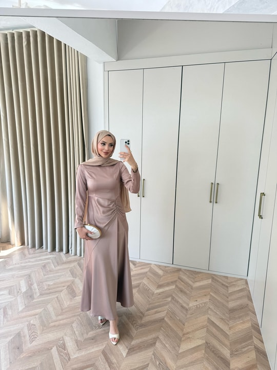 HR-1562H&R ButikHew- Kampanyalı Saten Elbise Vizon