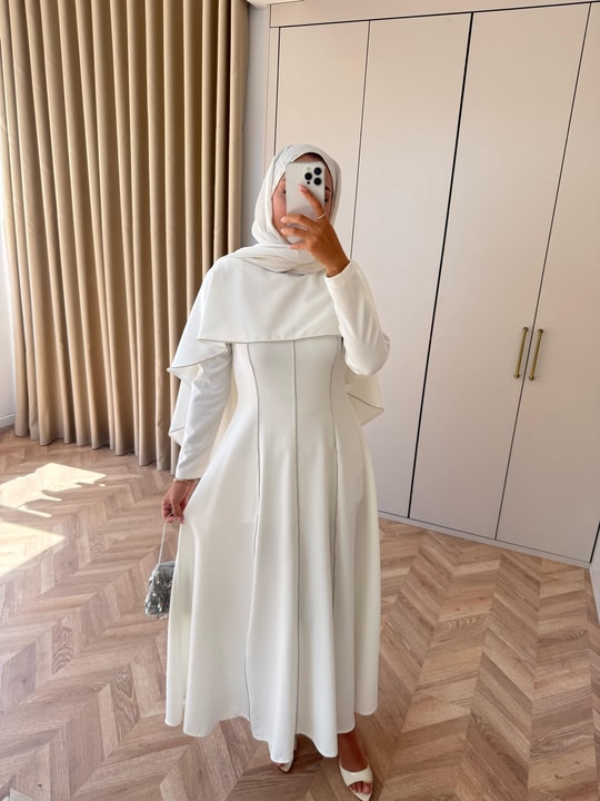 HR-2907H&R ButikHew- Lia Pelerin Detaylı Abiye Elbise Beyaz