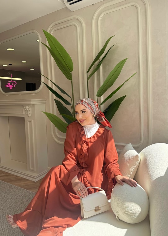 elbs-1667H&R ButikMelisa Ön Fırfırlı Şifon Elbise Kiremit
