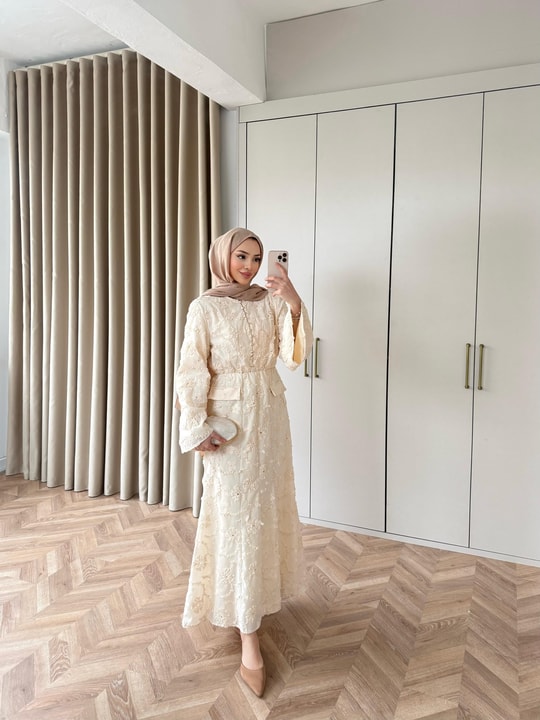 HR-0067H&R ButikNG-Sakura Dantel Elbise Vanilya