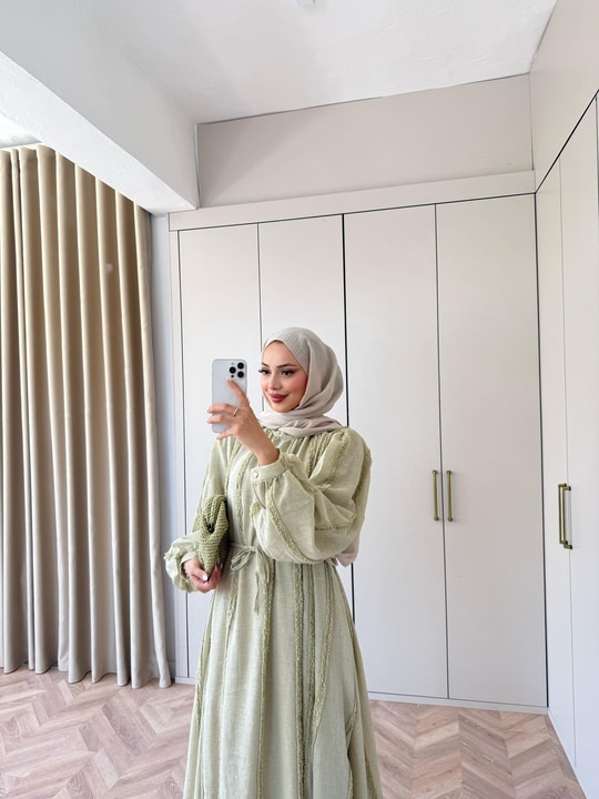 HR-1390H&R ButikQu- Detayları Püsküllü Elbise Mint