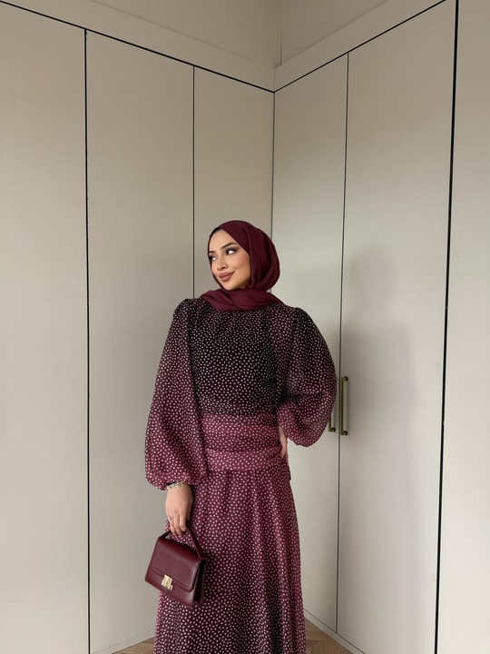 ELB-135H&R ButikQu-Lina Ponponlu Şifon Elbise Bordo