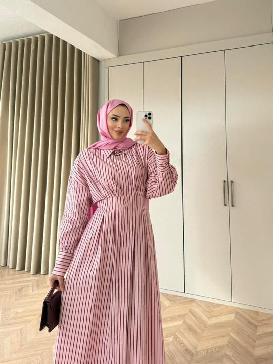 ELB-187H&R ButikTB-Çisem Çizgi Detay Elbise Pembe