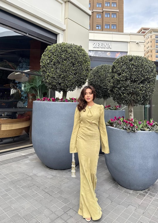 elbs-1581H&R ButikÜmra Gold Düğmeli Elbise Sarı
