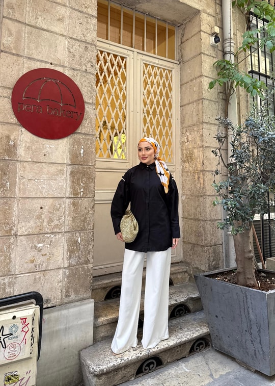 GMLK-373H&R ButikLima Kolu Detayı Taşlı Gömlek Siyah