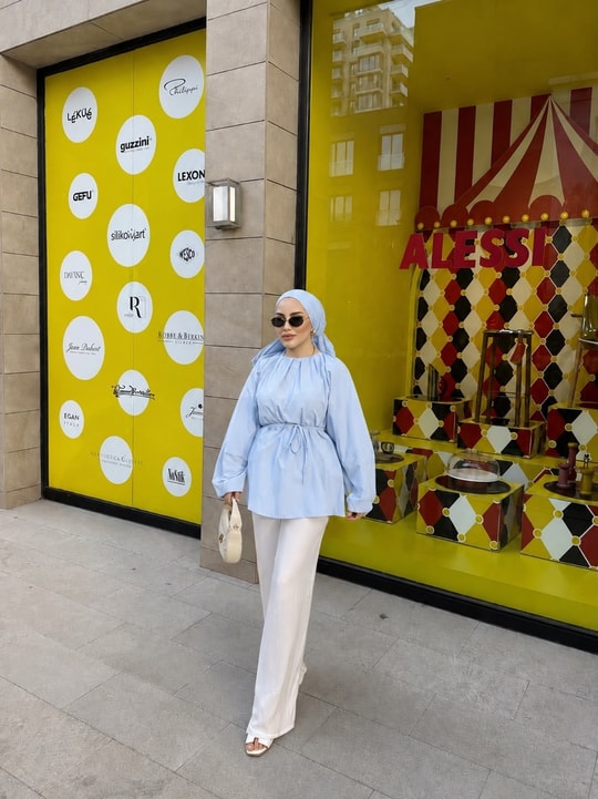 HR-1424H&R ButikMıs- Dilara Ön Çizgi Detaylı Gömlek Mavi