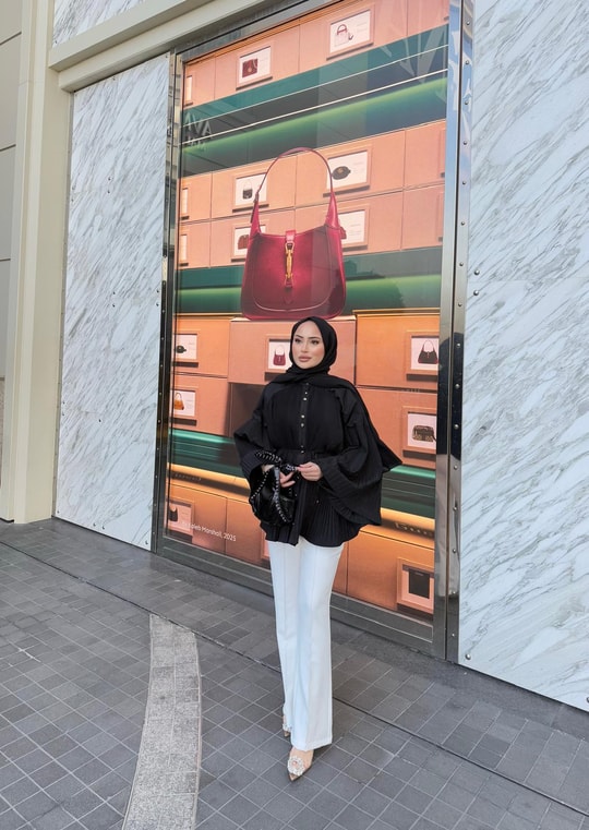GMLK-428H&R ButikWesna Pilise Detaylı Gömlek Siyah