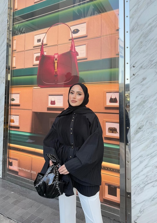 GMLK-428H&R ButikWesna Pilise Detaylı Gömlek Siyah