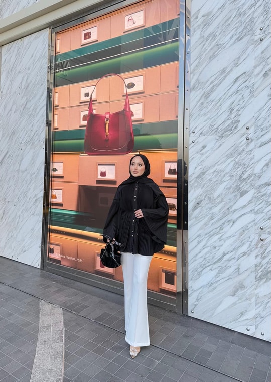 GMLK-428H&R ButikWesna Pilise Detaylı Gömlek Siyah