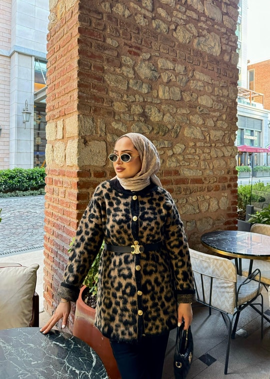 HIRKA-82H&R ButikLeopar Gold Düğmeli Hırka