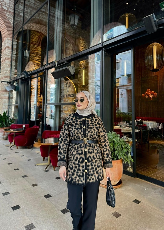 HIRKA-82H&R ButikLeopar Gold Düğmeli Hırka