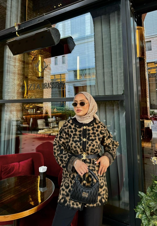 HIRKA-82H&R ButikLeopar Gold Düğmeli Hırka