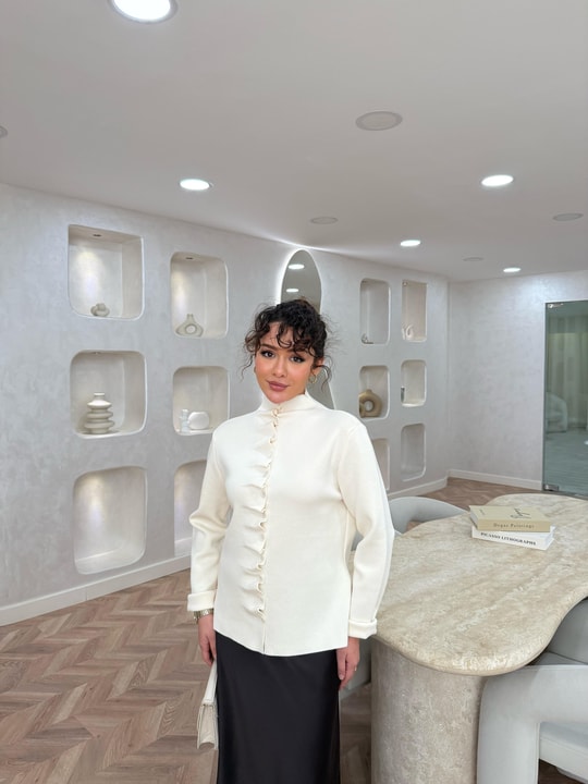 HIRKA-110H&R ButikÖn Büzgü Düğmeli Çelik Örme Hırka Ekru