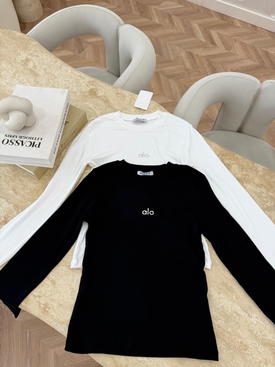 HR-013H&R ButikMuadil Ön Yazılı A Parmak Geçmeli Sweat Beyaz