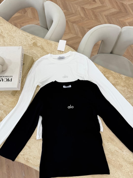 HR-013H&R ButikMuadil Ön Yazılı A Parmak Geçmeli Sweat Beyaz