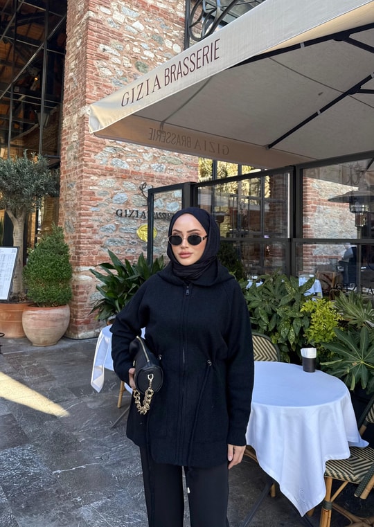 KP-14H&R ButikLane Fermuarlı Triko Kap Siyah