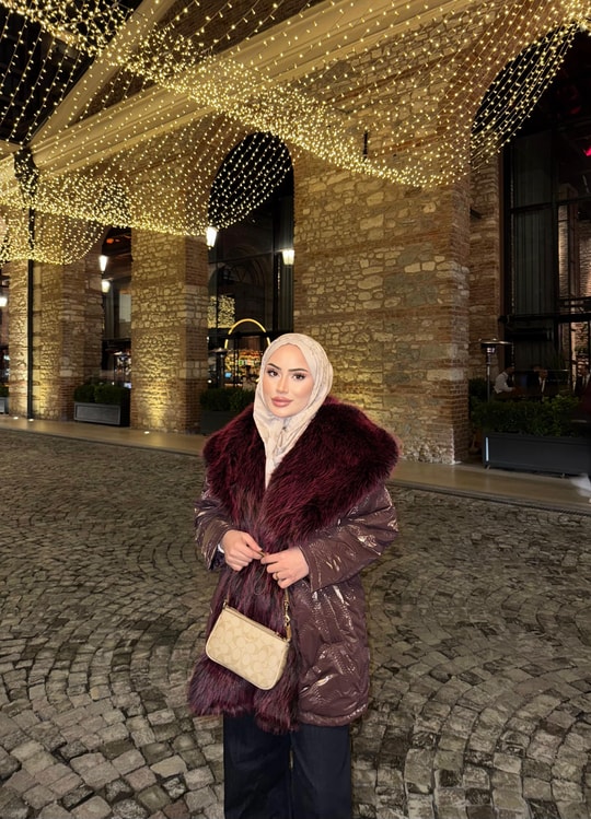MNT-010H&R ButikEnna Kürk Detaylı Kapitone Mont Bordo