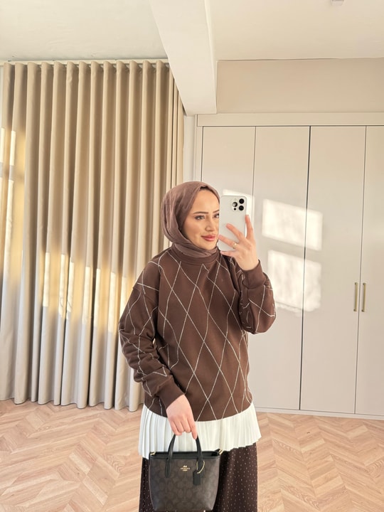 Sweat-235H&R ButikÇapraz Taşlı Sweat Kahve