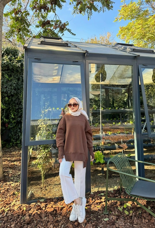 Sweat-179H&R ButikDilvi Model Sweat Kahve