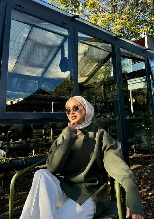 Sweat-180H&R ButikDilvi Model Sweat Yeşil